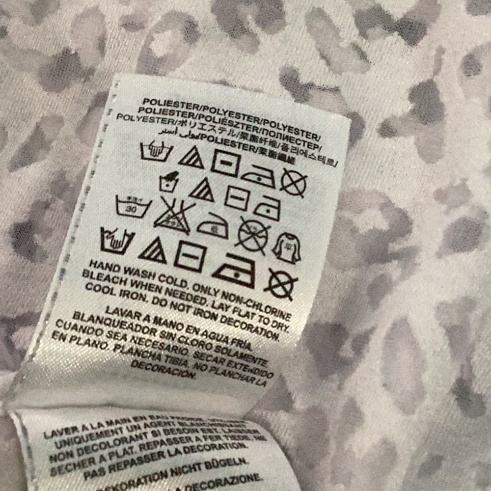 Guess Cheetah Sheer White XS Top - Picture 6 of 6